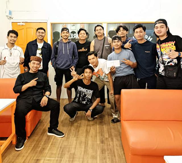 Eko-Mikel Juarai Turnamen Domino Cafe Sore 