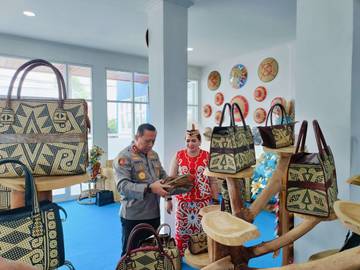 Produk Tas Rotan Asli Malinau