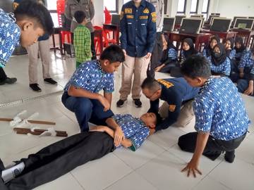 Pelajar SMP Antusias Ikuti Edukasi Keselamatan Berlalu Lintas