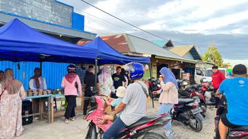 Fenomena Takjil Ramadan di Tengah Antusiasme Pembeli