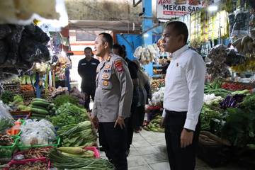 Sidak Pasar, Kapolres Malinau Pantau Stok dan Harga Pangan 