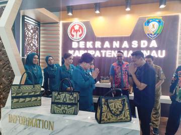 Dekranasda Buka Showeroom UMKM di Bandara RA Bessing Malinau
