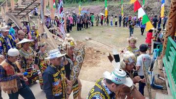 Semarak Perayaan HUT Ke-75 Desa Long Uli