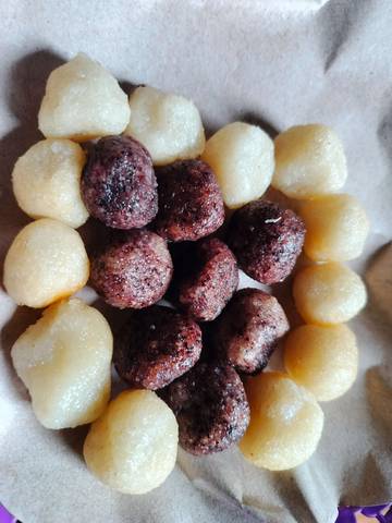 Utat Kue Khas Tradisonal Dayak Kenyah