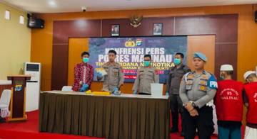 Barang Bukti Sabu Hampir 1 Kg Ditaksir Rp1,2 Miliar  ‎