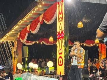 Hujan, Batik, dan Cinta, Malam Terindah Bersama Judika