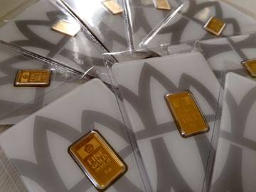 ‎Harga Emas Antam Turun Rp26.000, Investor Tak Khawatir