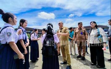 Bupati Bertemu Siswa, Pastikan Bantuan Sekolah Masih Digunakan