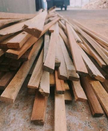 Kayu Reng Jadi Andalan Bangunan Serbaguna Warga Malinau 