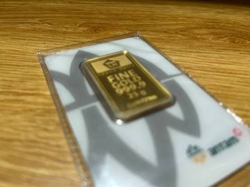 ‎Harga Emas Menguat, Kini Rp2.413.000 per Gram