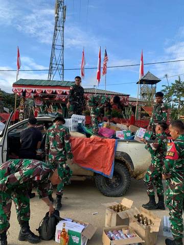Satgas Pamtas Gagalkan Penyelundupan Puluhan Miras Asal Malaysia