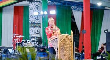 Momen Natal, Bupati Malinau Ajak Warga Jaga Kebersamaan