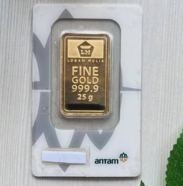 ‎Rekor Baru Lagi, Harga Emas Antam Tembus Rp2.590.000