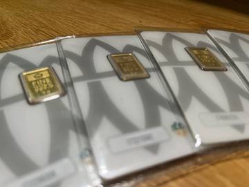 ‎Harga Emas Antam Terkoreksi Rp9.000 Setelah Cetak Rekor
