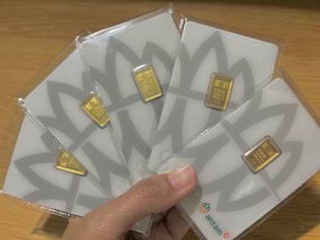 Harga Emas Antam Kembali Melonjak, Rp34.000 per Gram