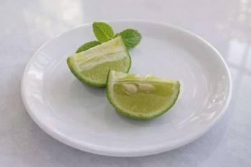 Buah Jeruk Nipis Mudah Didapat dan Banyak Manfaat