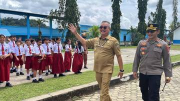 Mampir di SDN-005 Malinau Barat, Bupati Motivasi Pelajar