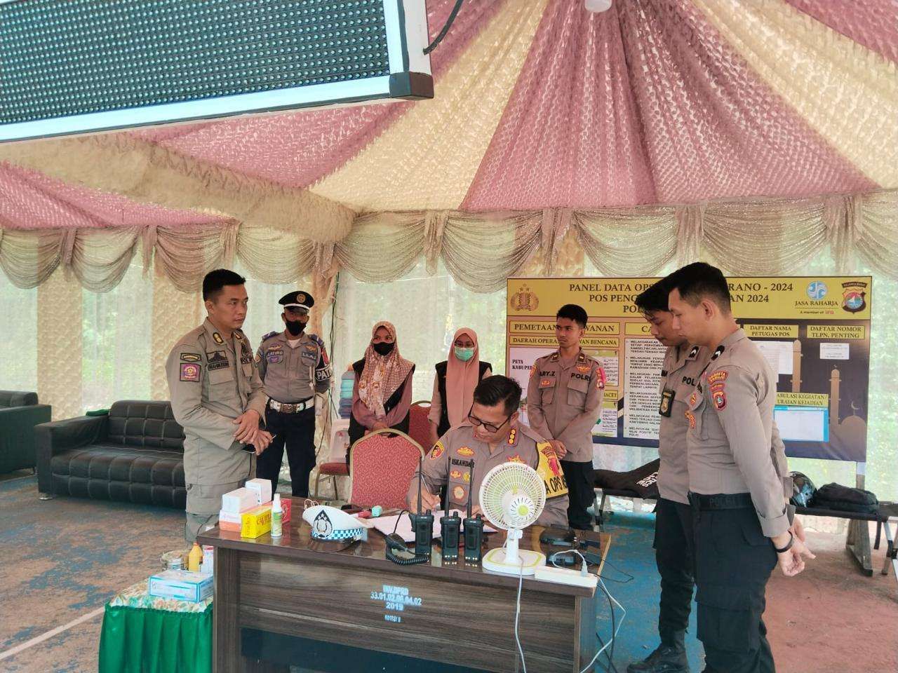 Kapolresta Mamuju Kembali Mengecek Posko Operasi Ketupat - RRI.co.id