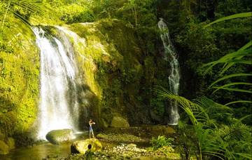 Sarambu Salu Sule, Syurga Air Terjun di Balik Hutan Belantara 