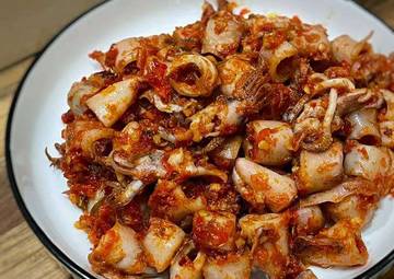 Peluang UMKM Gurih Pedas Laris Manis Sambal Cumi