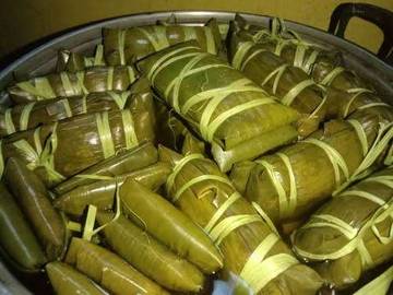 Buras: Tradisi Gurih dari Sulawesi Selatan