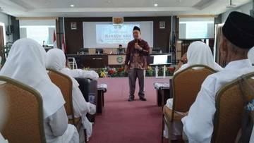 Kakanwil Adnan Awali Materi Manasik dengan Lantunan Talbiyah