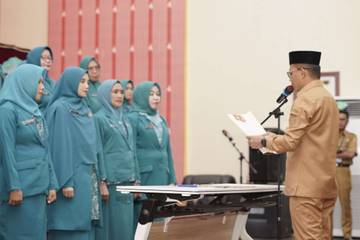 Bupati Polman Lantik Pengurus TP PKK dan Dekranasda Masa Bakti 2025–2030