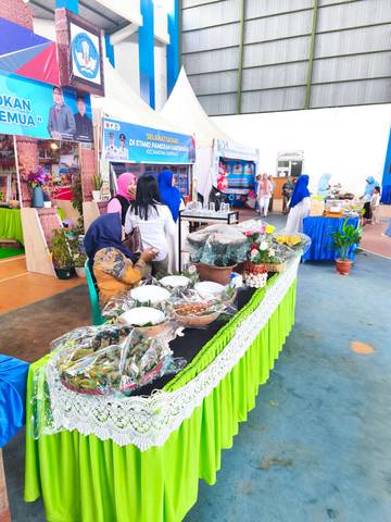 Festival Makanan Tradisional Tutup Meriah Hardiknas di Mamuju
