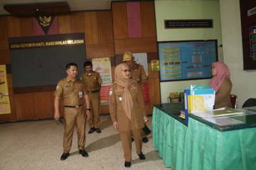 Wakil Bupati Polman  Sidak ke OPD,  Tinjau Kinerja dan Pelayanan