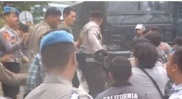 Aksi Jilid Dua Tolak Tambang Berakhir Ricuh