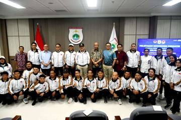 Gubernur Sulbar Lepas Kontingen Pergatsi ke Kejurnas Gateball 2025 di Bogor   