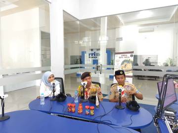 Pramuka SMA 2 Majene Modernisasi Makanan Tradisional Jepa