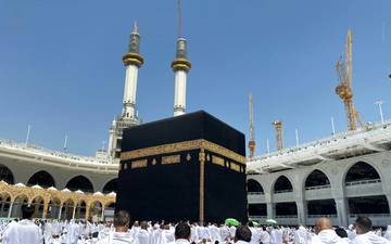 Ini Waktu Terjadinya Fenomena Matahari di Atas Ka'bah