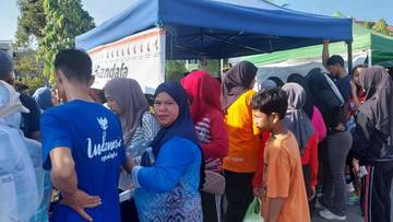 Warga Mamuju Serbu Produk UMKM  Car Free Day