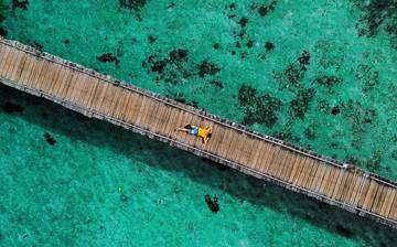 Spot Instagramable di Pulau Karampuang yang Wajib Dikunjungi
