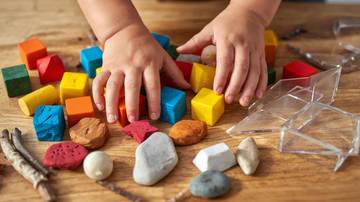 Loose Parts Stimulasi Kemampuan Kognitif Tingkat Tinggi Anak