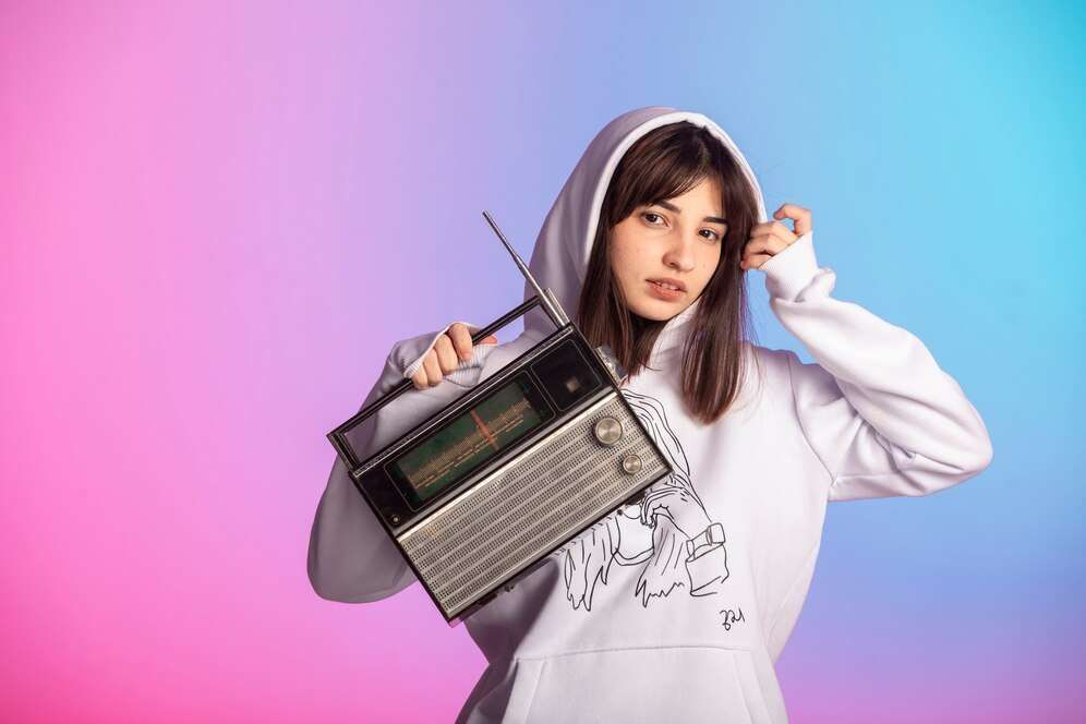 Radio di Indonesia: Dari Suara Kemerdekaan hingga Era Digital
