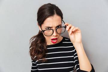 Fakta dan Mitos Terkini Tentang Kacamata Minus