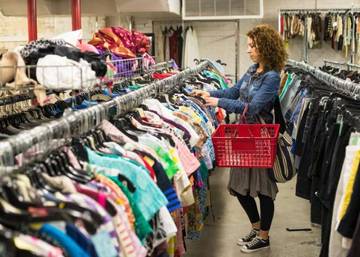 Mengenal "Thrifting" , Gaya Hidup dalam Berbelanja