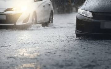 Tips Merawat Mobil Saat Musim Hujan Tiba