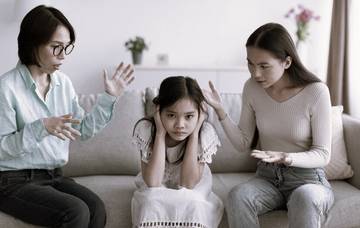 Dampak Negatif Memaksa Anak untuk Meminta Maaf