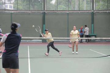 Anadeleyda Kawengian Latihan Tanding dengan Tim Korsel