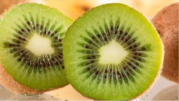 Cara Makan Buah Kiwi yang Benar untuk Menikmati Manfaatnya