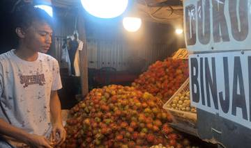 Pedagang Kecil Buah Musiman
