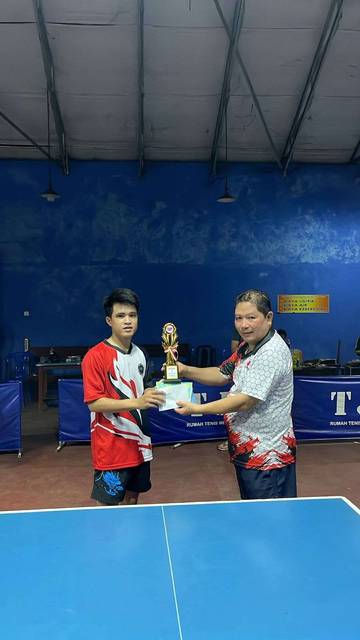 Pertandingan Tenis Meja "Ketupat Cup" Sukses Dilaksanakan 