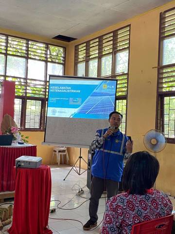 PLN Goes to School, PLN UP3 Manado Berbagi Ilmu di SMKN 5 Manado