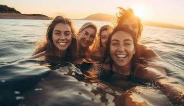 Ini 8 Manfaat Mandi Air Laut untuk Kesehatan