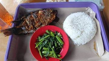 Lezatnya Mujair Bakar Kadomeyan Jo, Destinasi Kuliner Minut