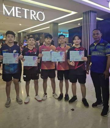 Raja dan Fino Raih Kemenagan Turnamen Tenis Meja