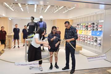 ASICS  Hadir di Mantos, Store Pertama di Sulut